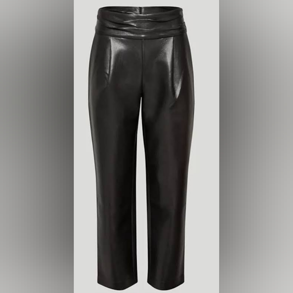 Aritzia Wilfred Jessa Pants in Black Vegan Leather, size 0